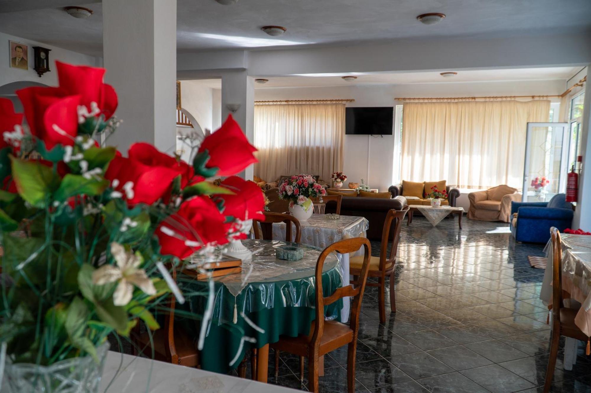 Pagona Hotel Loutra Edipsou  Buitenkant foto
